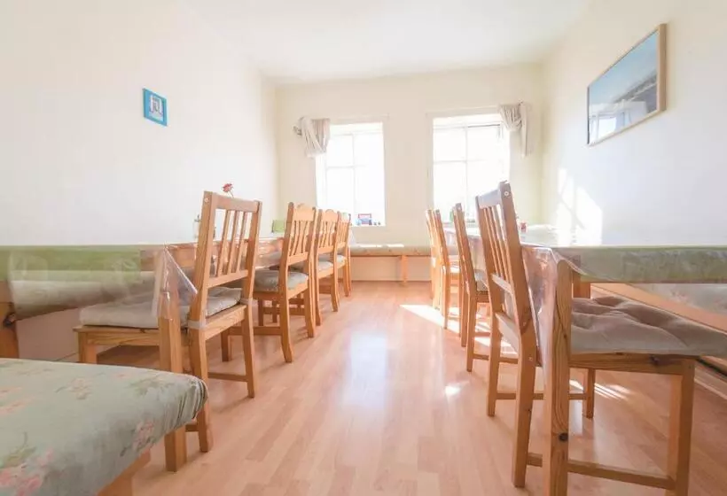 پانسیون Hvammur 2 Guesthouse