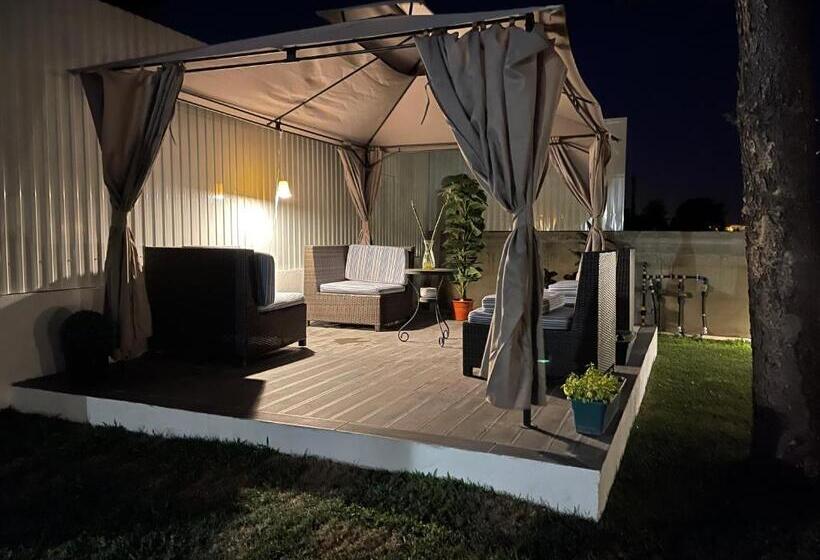 پانسیون Kerart House