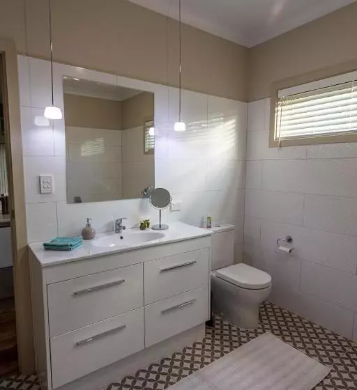 Majatalo Meander Retreat   The Green Room