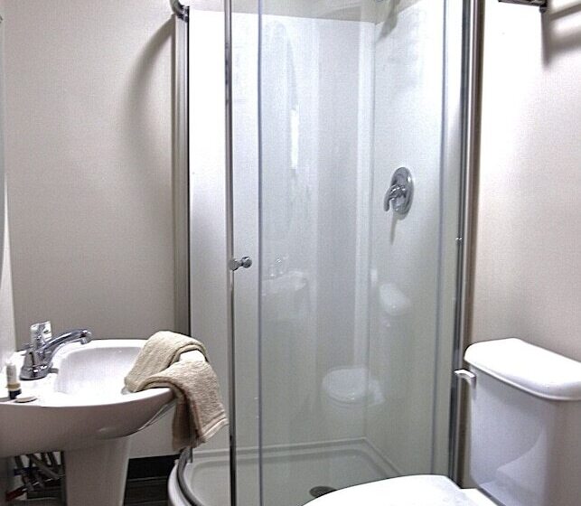 مبيت وإفطار Pine Mountain Inn