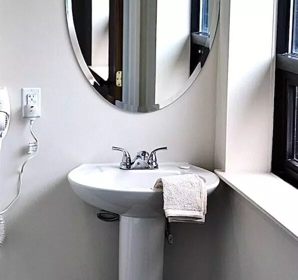 Aamiaismajoitus (B&B) Pine Mountain Inn