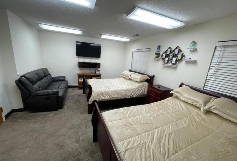 مبيت وإفطار Pine Mountain Inn