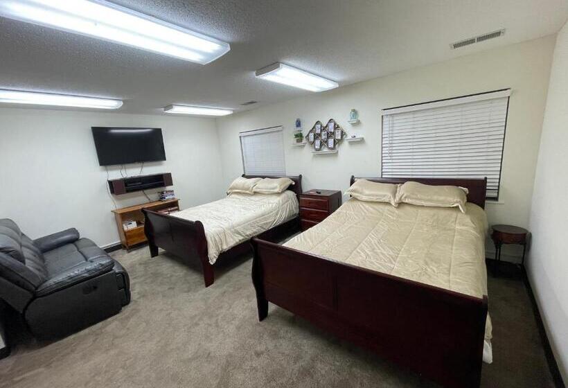 مبيت وإفطار Pine Mountain Inn