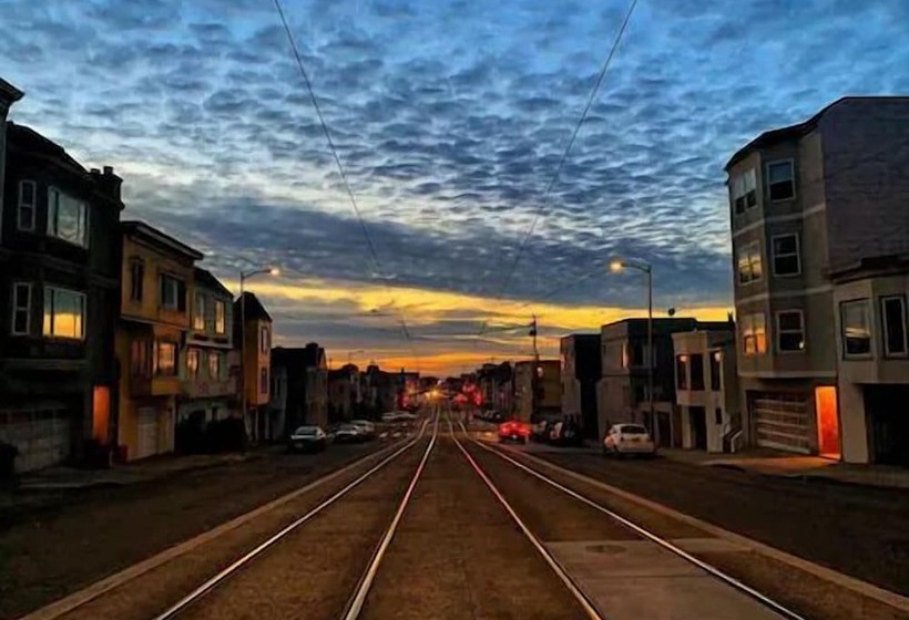 هتل کپسول Sunset Edwardian Bed And Breakfast At Golden Gate Park San Francisco
