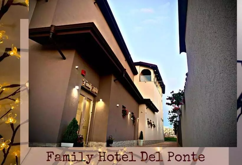 ホテル Del Ponte