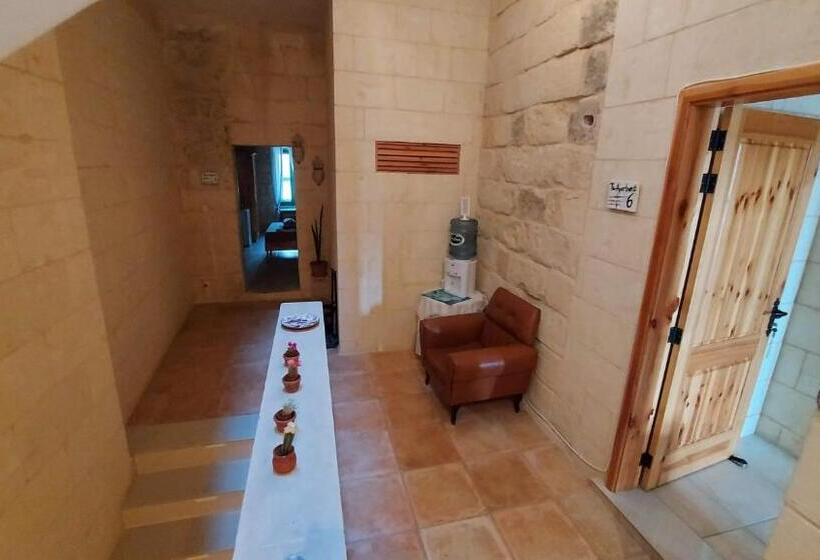 پانسیون Business Accommodation By Happy&healthy Gozo