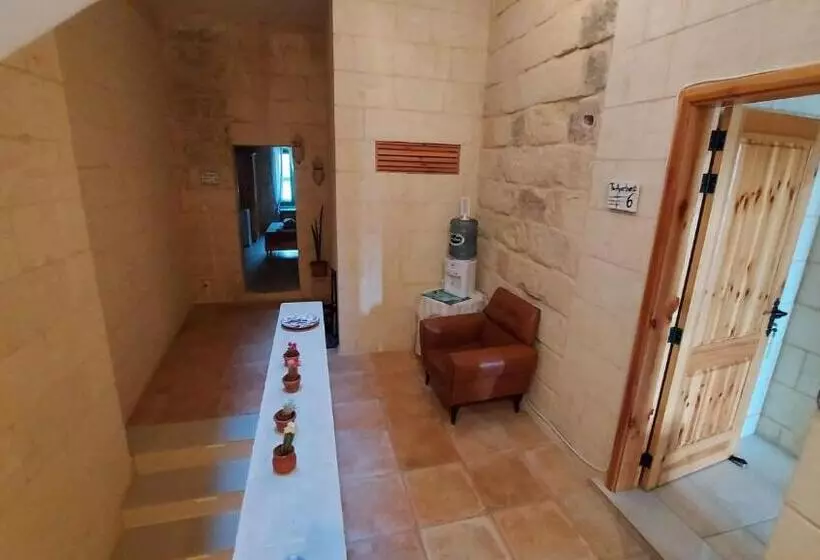 پانسیون Business Accommodation By Happy&healthy Gozo