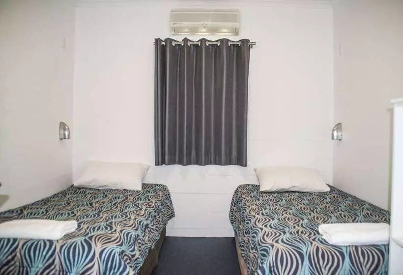 Gold Coast Performance Centre   Hostel