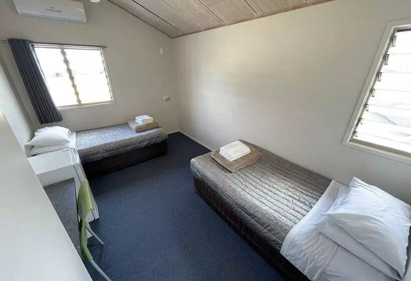 Gold Coast Performance Centre   Hostel