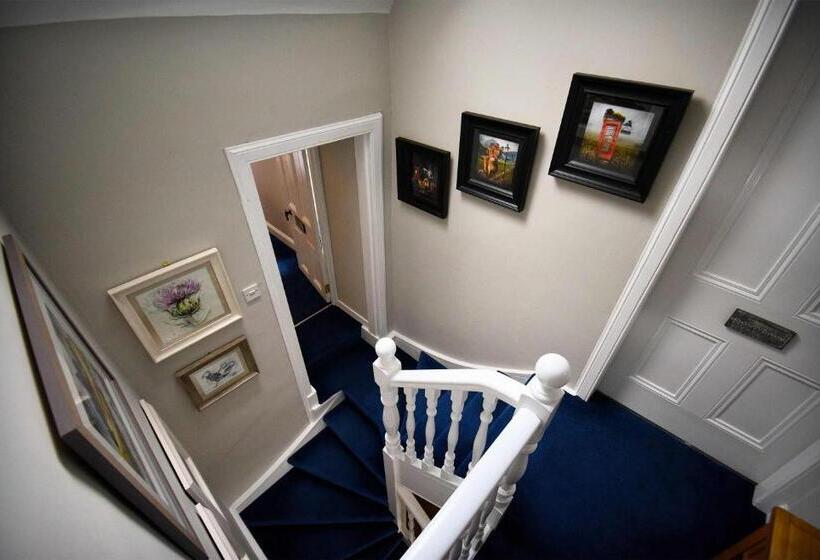 تختخواب و صبحانه Rockview