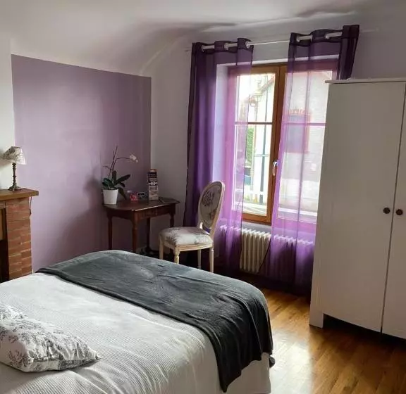 Aamiaismajoitus (B&B) Suite Familiale Du Bourgeau