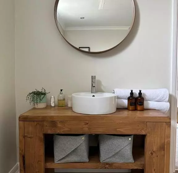 Aamiaismajoitus (B&B) White House Farm   Beautiful Self Contained Courtyard Rooms