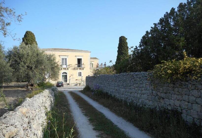 בית מלון כפרי Agriturismo Baglio Calanchi