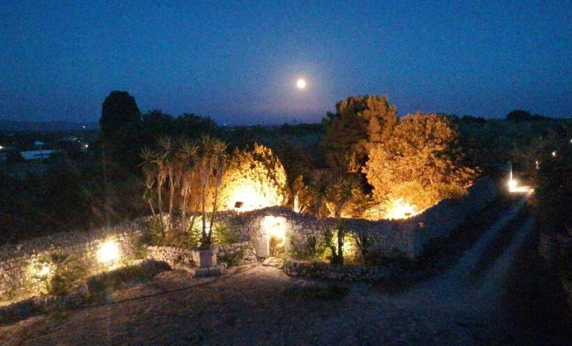 בית מלון כפרי Agriturismo Baglio Calanchi