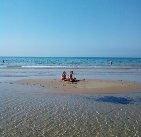 בית מלון כפרי Agriturismo Baglio Calanchi