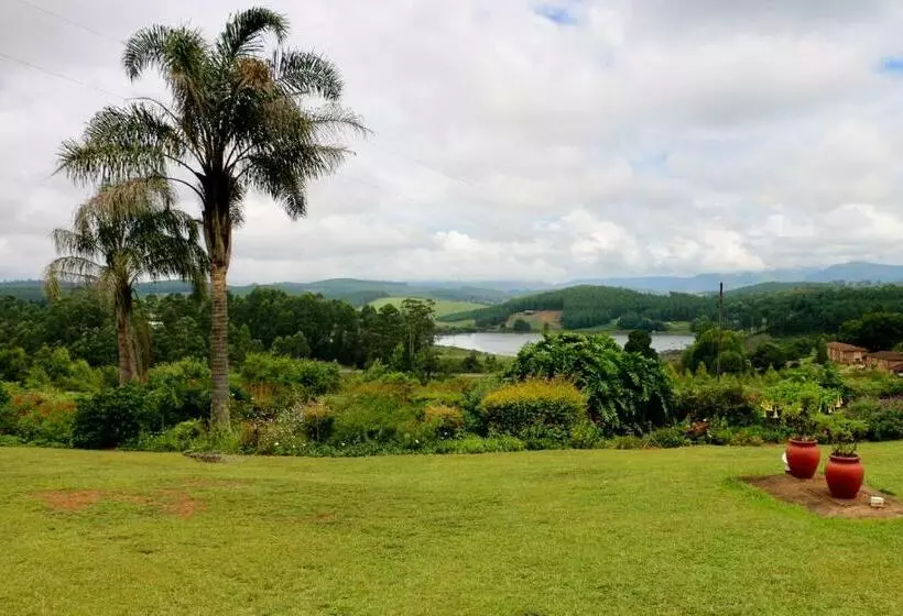 ホテル Lakeview Cottages
