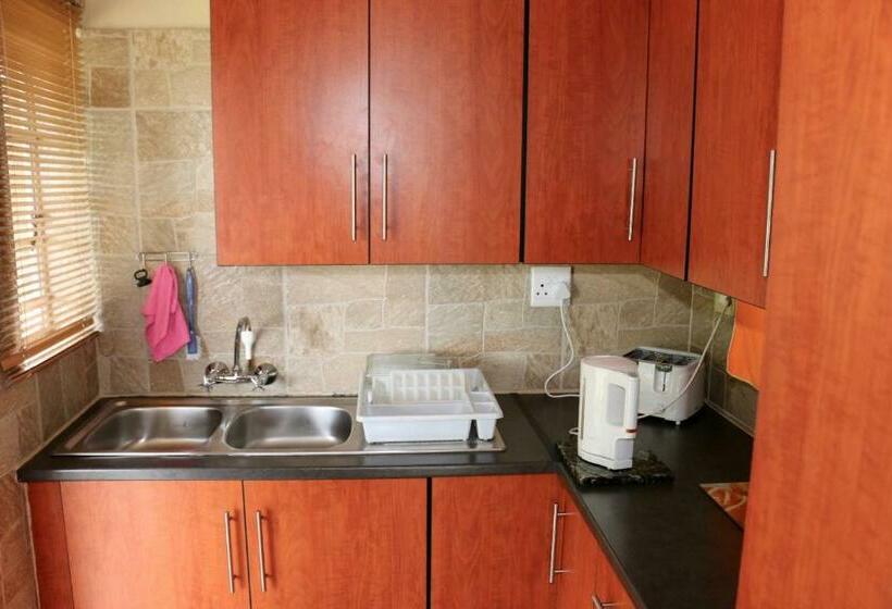 فندق Lakeview Cottages