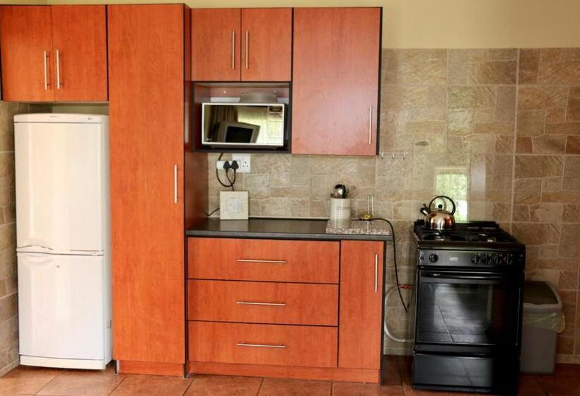 فندق Lakeview Cottages