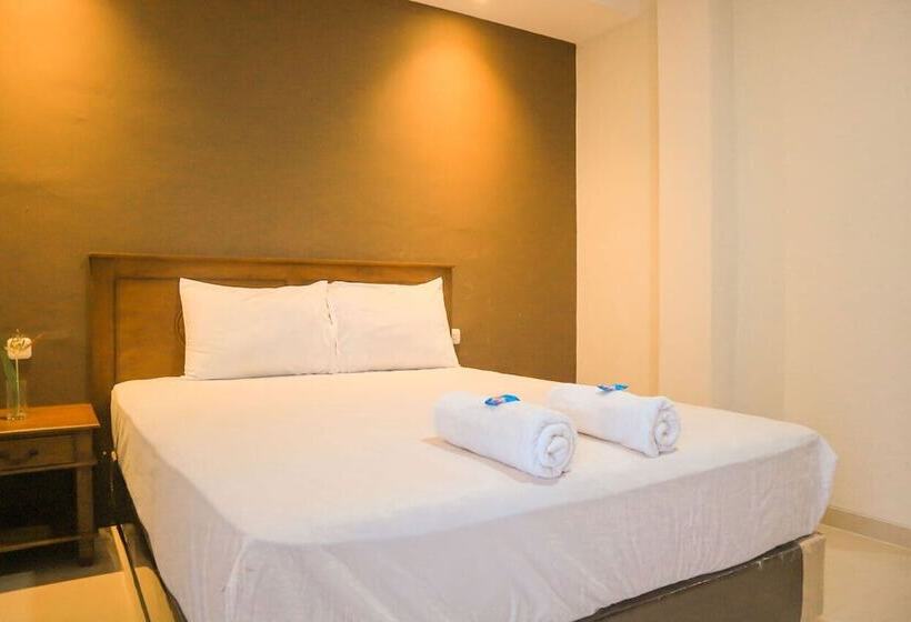 Отель Urban Fendi S Tirtodipuran