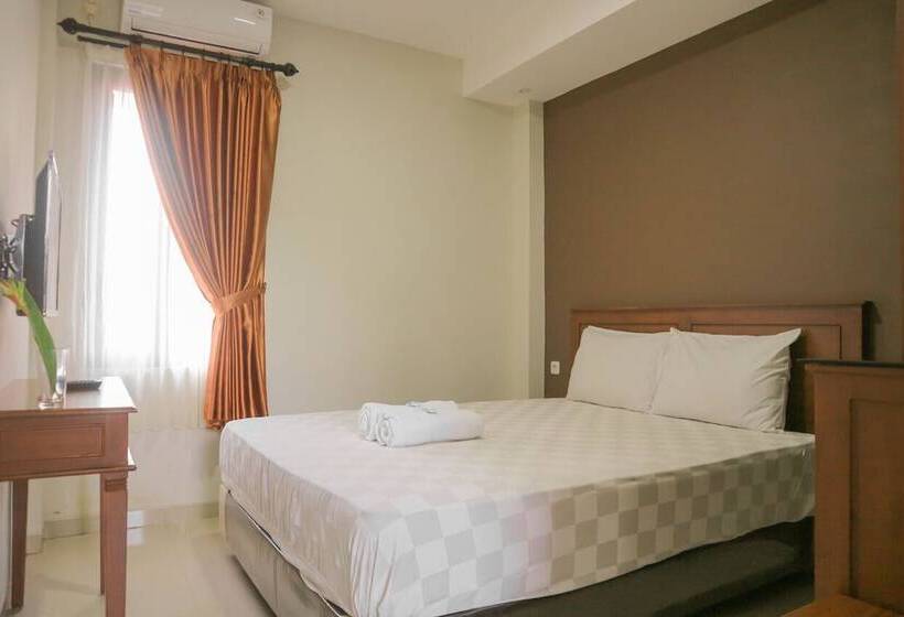 Отель Urban Fendi S Tirtodipuran