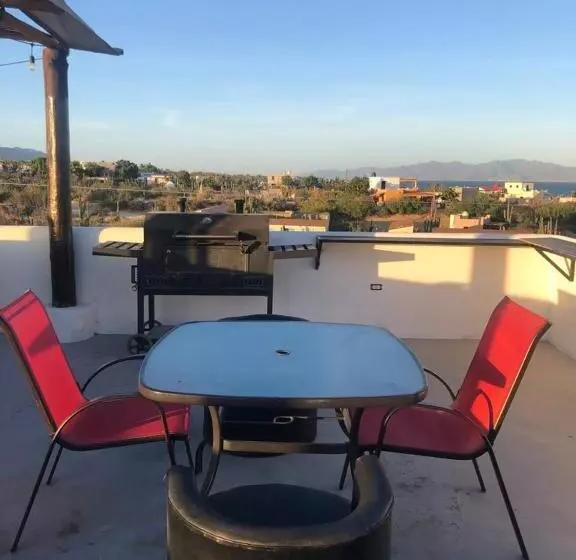 ペンション Casa Arrecife Tortuga 3, Beach Is Steps Away! Fast Internet, Private Cozy Room!
