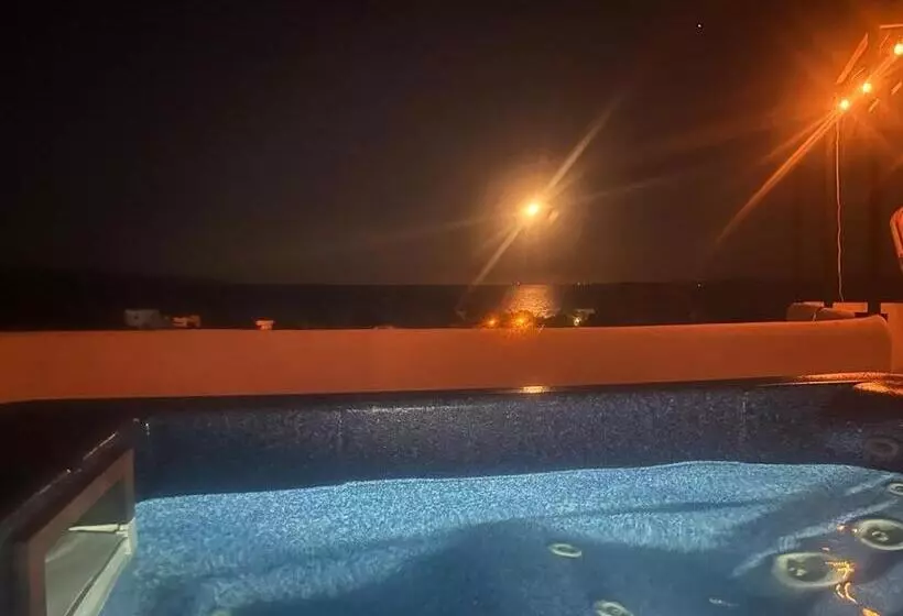 ペンション Casa Arrecife Tortuga 3, Beach Is Steps Away! Fast Internet, Private Cozy Room!
