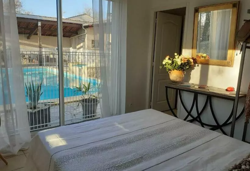 ペンション La Bergerie