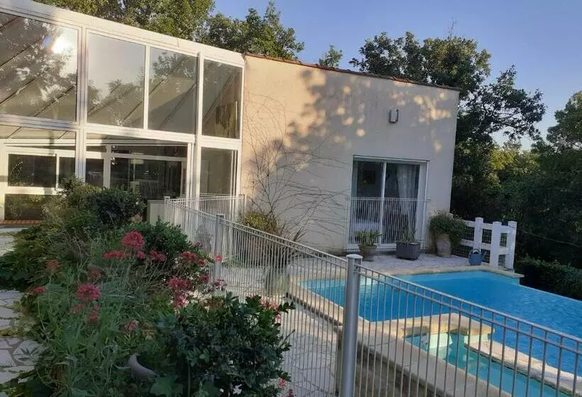 ペンション La Bergerie