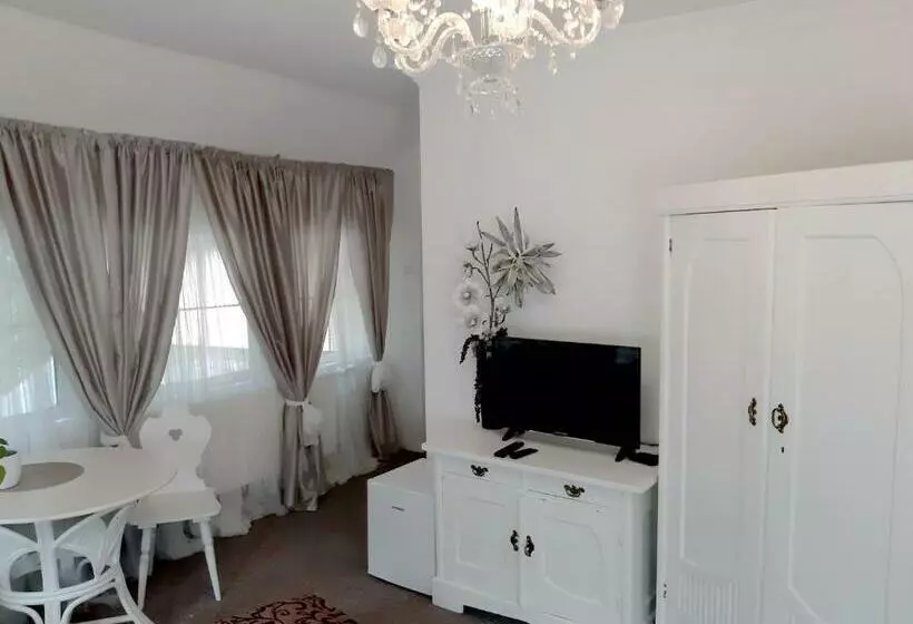 Majatalo Penzion A Restaurace Belveder