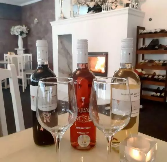 Majatalo Penzion A Restaurace Belveder