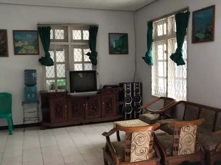 Pensione Villa 3 Putri 27