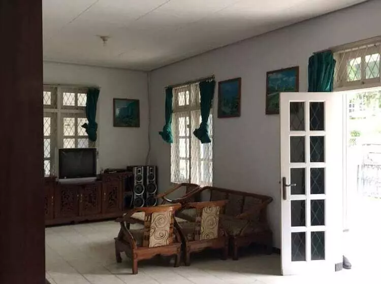 Pensione Villa 3 Putri 27