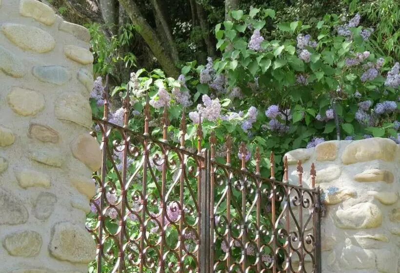 Aamiaismajoitus (B&B) Chez Cécile Et Mickaël