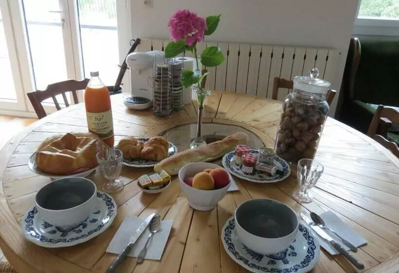 Aamiaismajoitus (B&B) Chez Cécile Et Mickaël