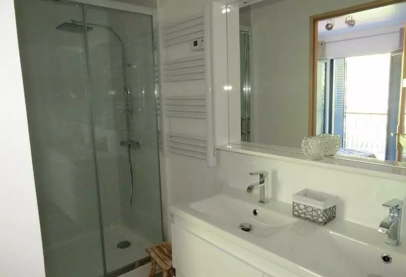 Aamiaismajoitus (B&B) Chez Cécile Et Mickaël