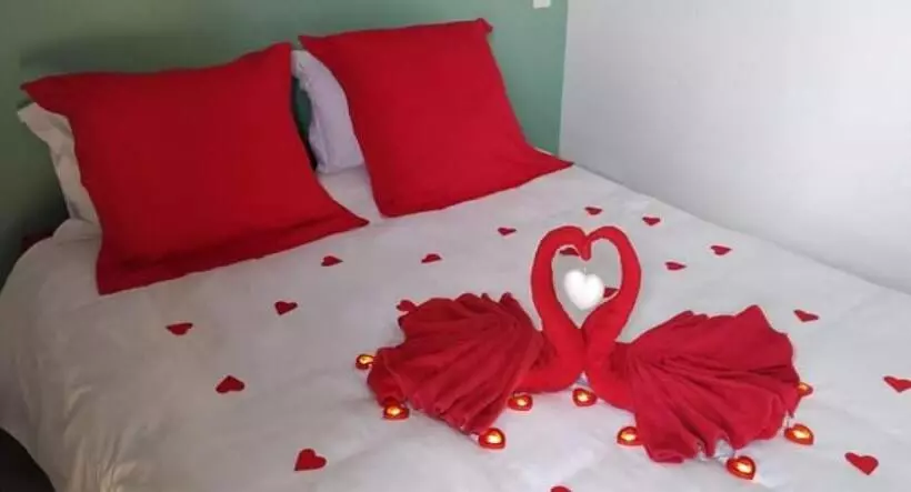 تختخواب و صبحانه La Kazanou