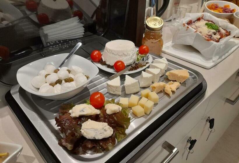 ベッドアンドブレックファースト Miravallesuites