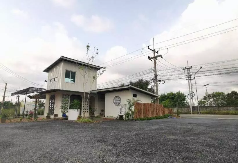 Aamiaismajoitus (B&B) Nararin Garden House