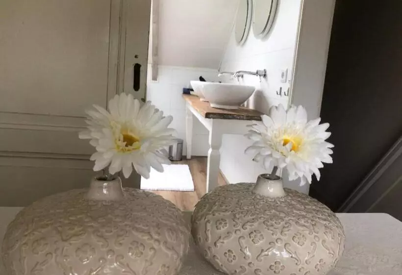Aamiaismajoitus (B&B) Onder De Boom