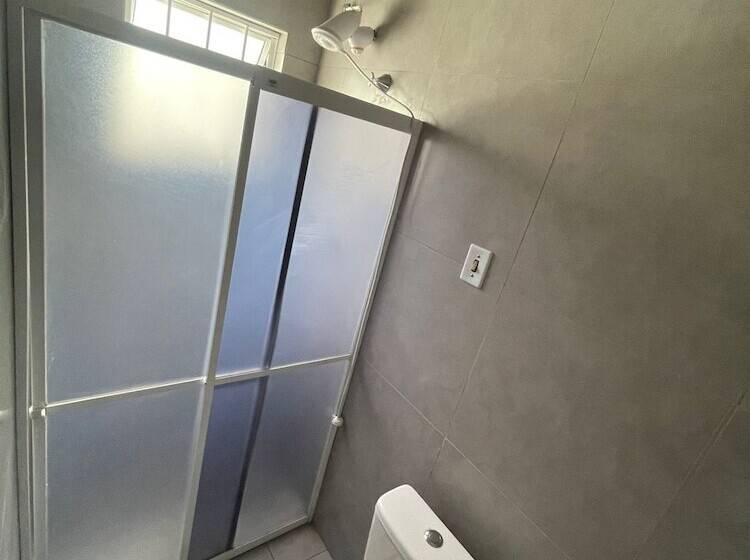 Esquina 8 Suítes Confort & Hostel