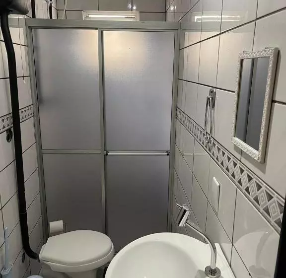 Esquina 8 Suítes Confort & Hostel