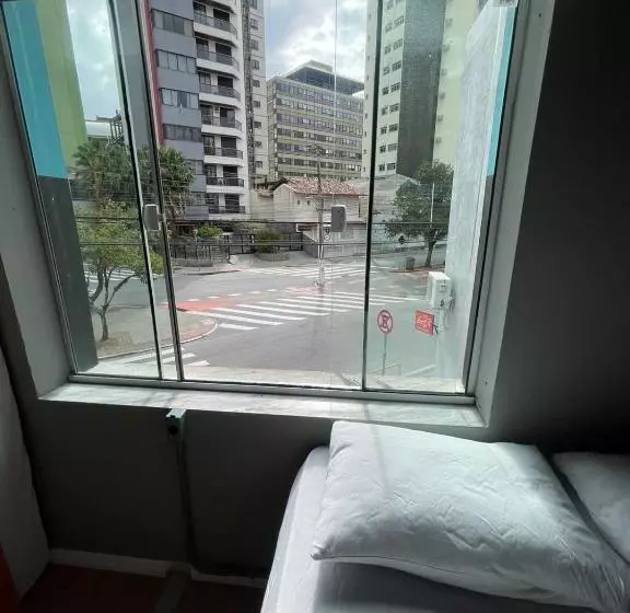 Esquina 8 Suítes Confort & Hostel