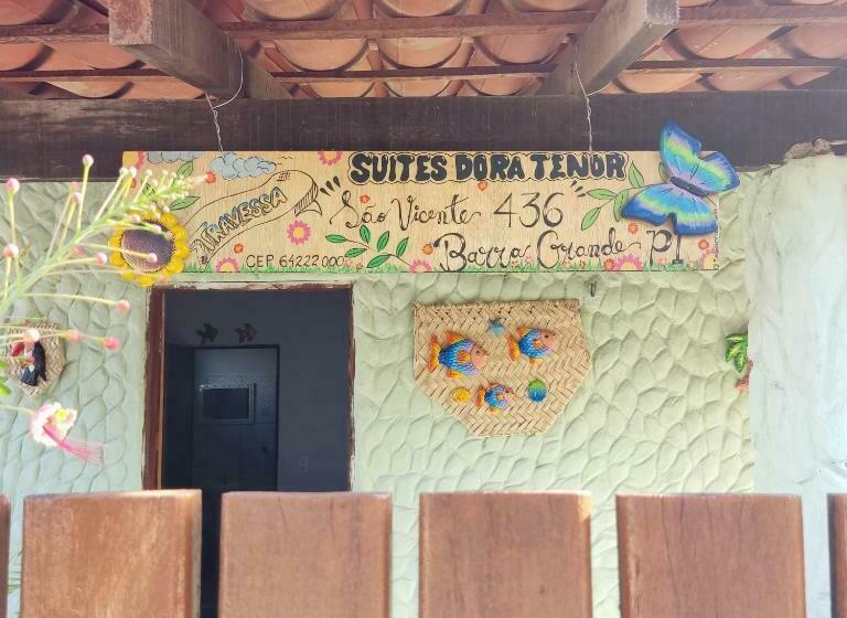 פנסיון Suítes Dora Tenor