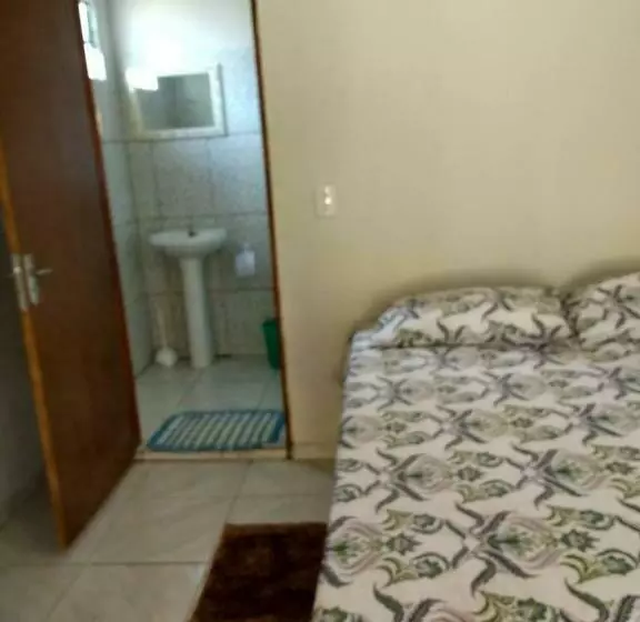 ペンション Suítes Dora Tenor