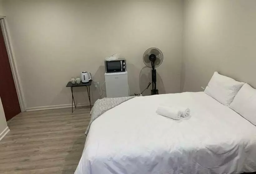 Majatalo The Magalies