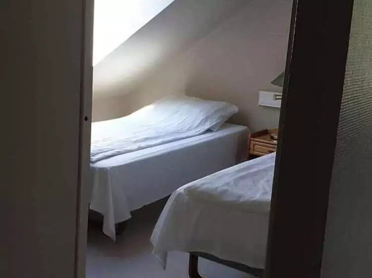 Отель Aalesund Airport