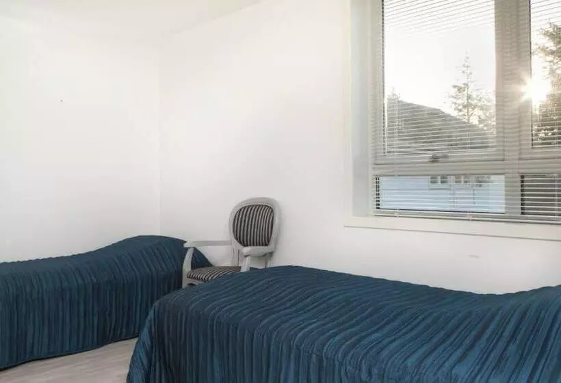 Отель Aalesund Airport