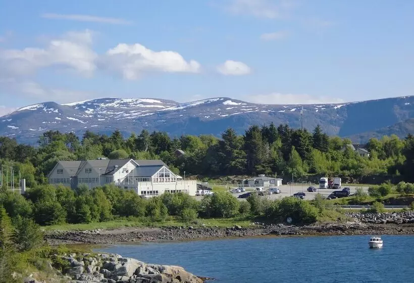 Отель Aalesund Airport