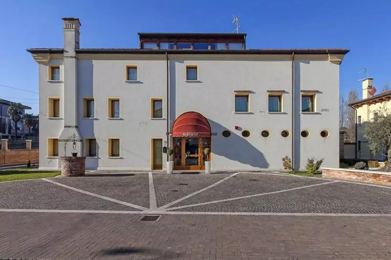 Hotel Albergo Antica Corte Marchesini