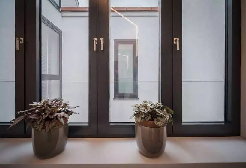 Отель Bourgoensch Hof